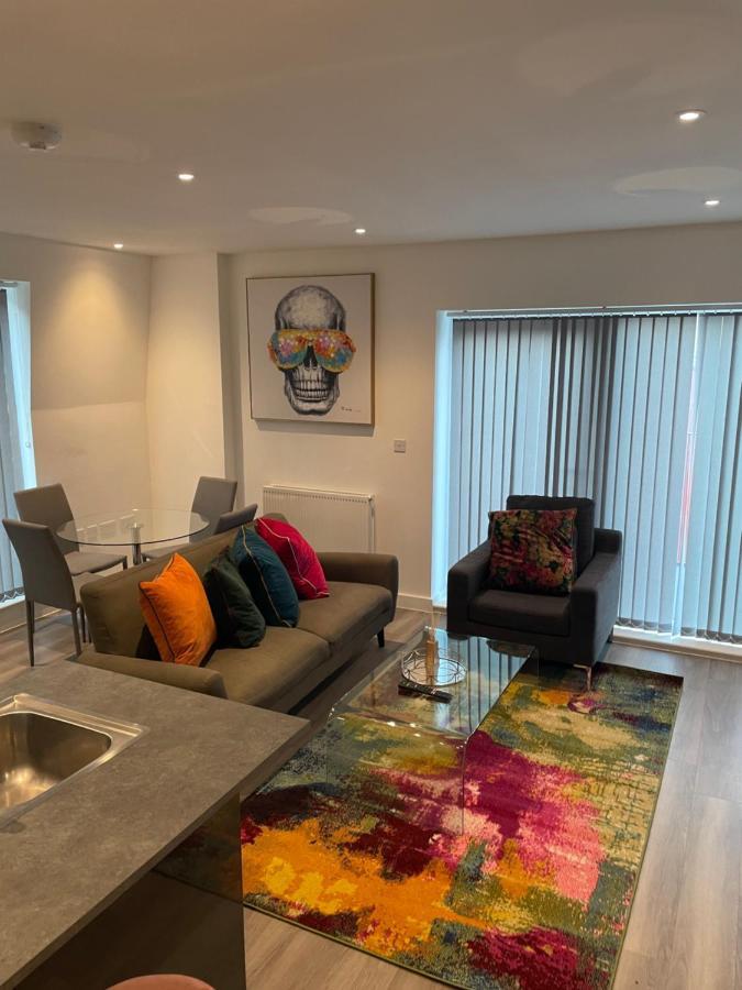 Lovely 2 Bed Apartment With Parking Londres Exterior foto