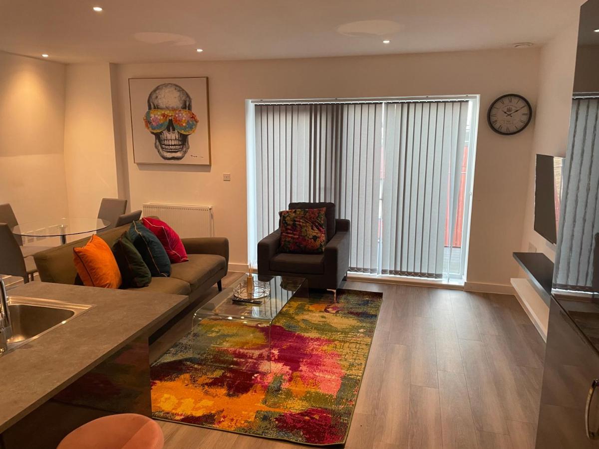 Lovely 2 Bed Apartment With Parking Londres Exterior foto