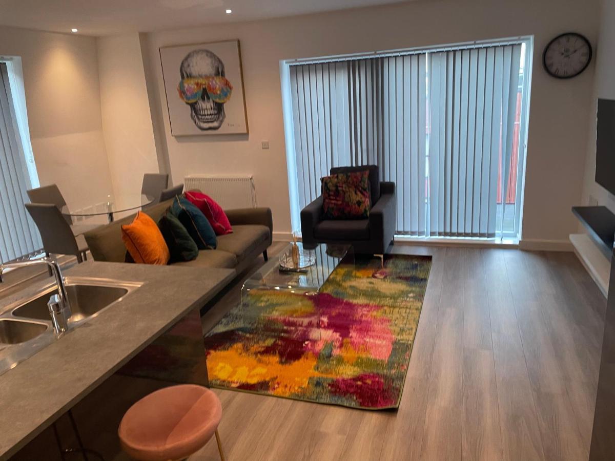 Lovely 2 Bed Apartment With Parking Londres Exterior foto