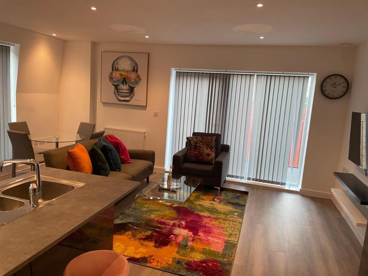 Lovely 2 Bed Apartment With Parking Londres Exterior foto